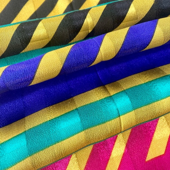 Liz Claiborne striped silk scarf. Multi coloured. - Picture 9 of 10
